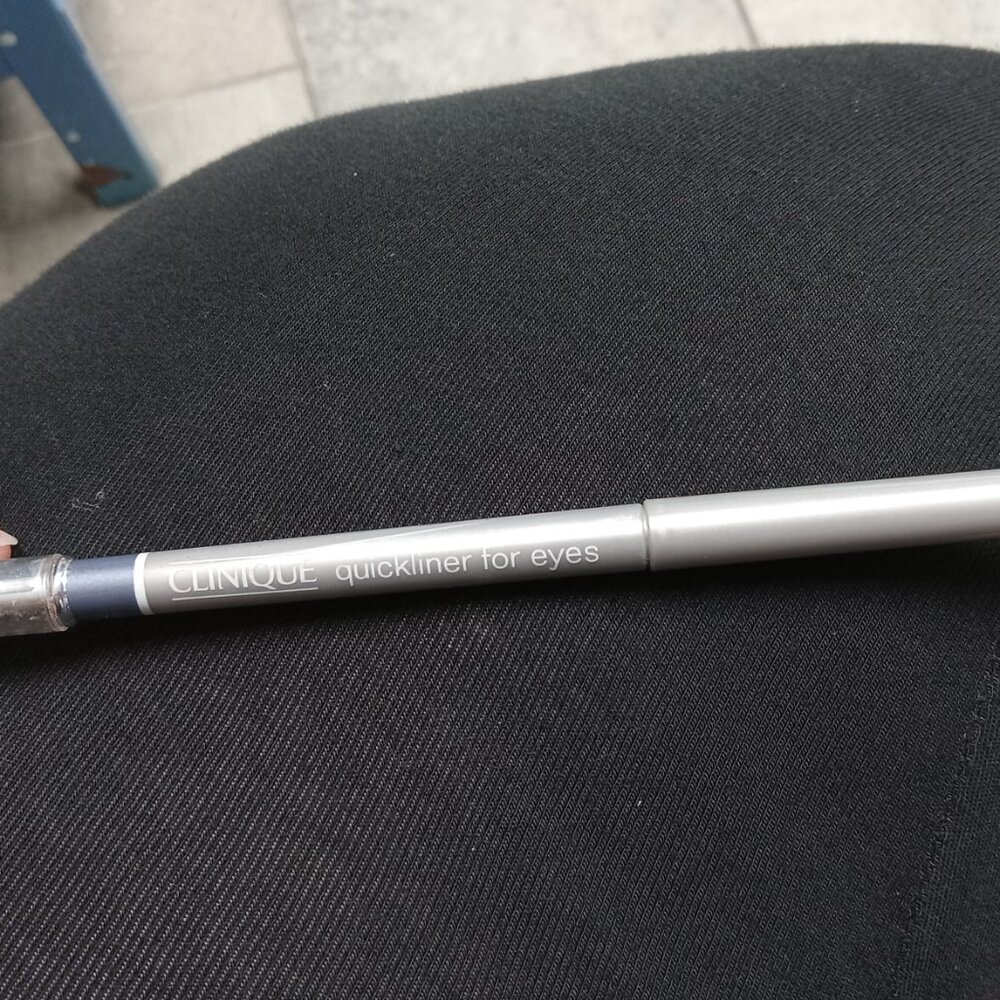 COPY - Clinique quickliner for eyes